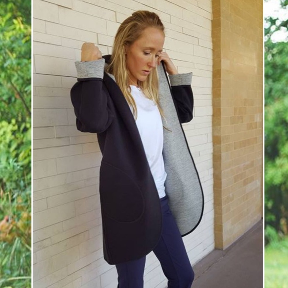 Lululemon City Bound Wrap
Heathered Space Dyed Medium Grey / Black- size 2